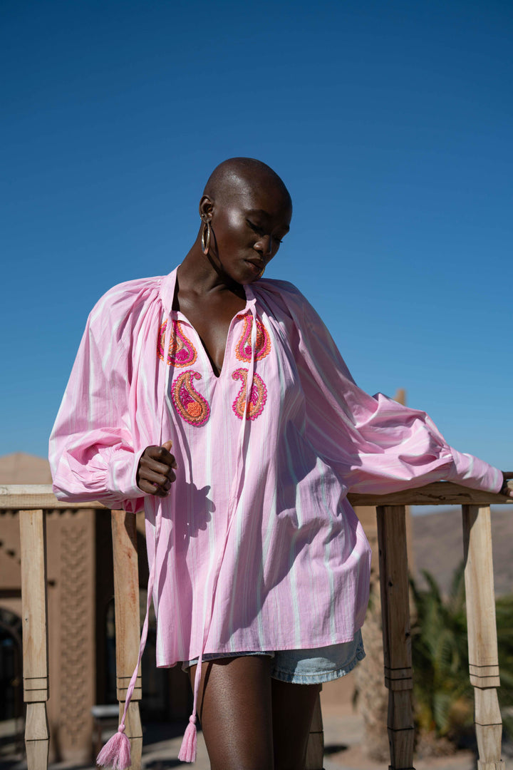 Blouse Fluide Brodée Ami - Taille unique: 36 au 42 / Robe