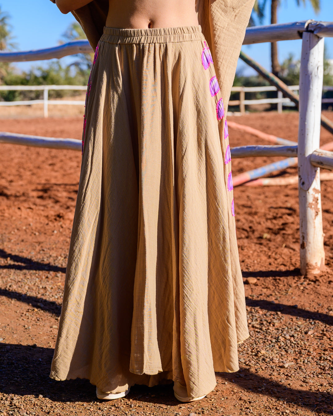 Jupe longue fluide brodée Muguet - Taille unique: 36 au 42
