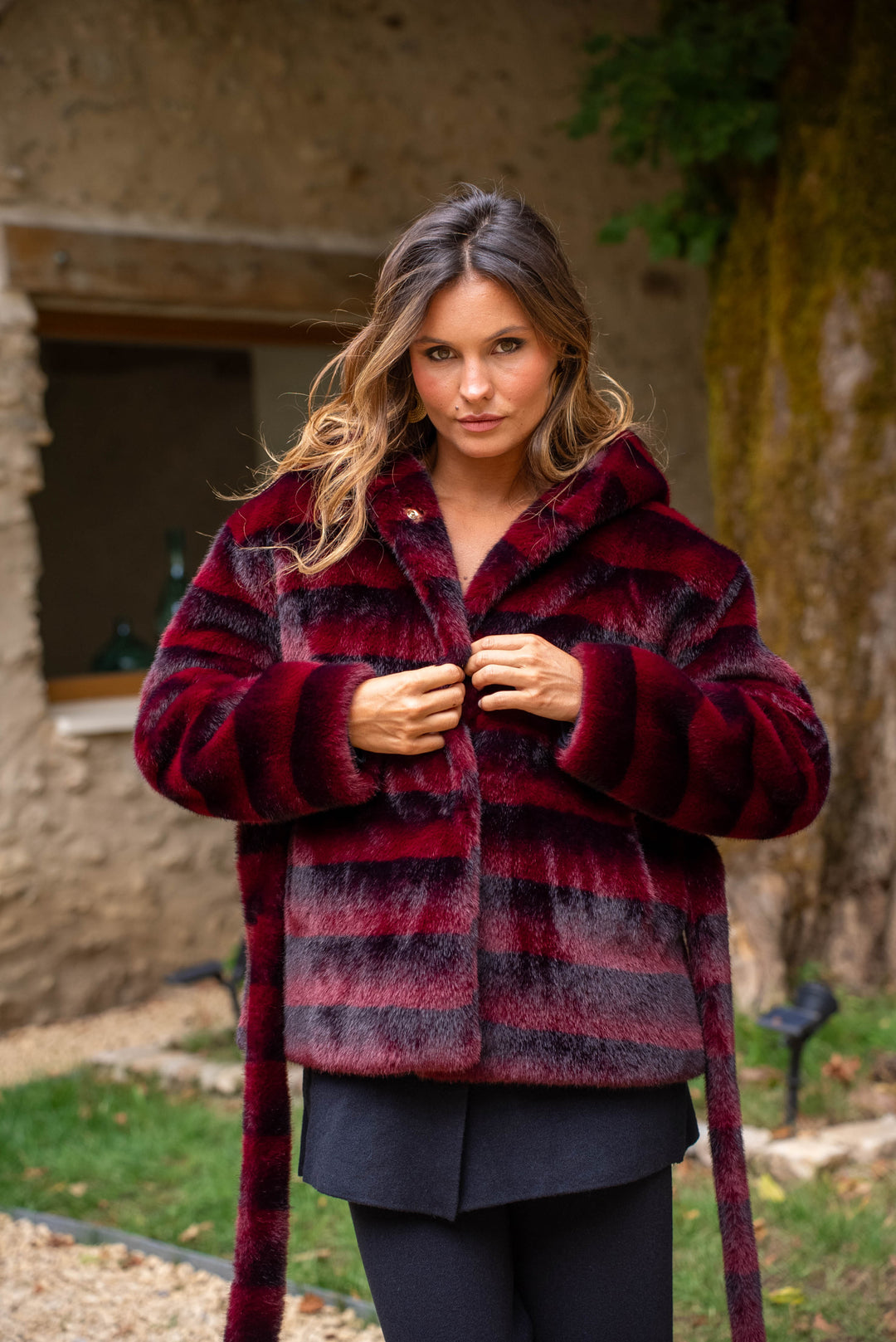 Manteau en fausse fourrure ceinturé Bonbon Manteaux