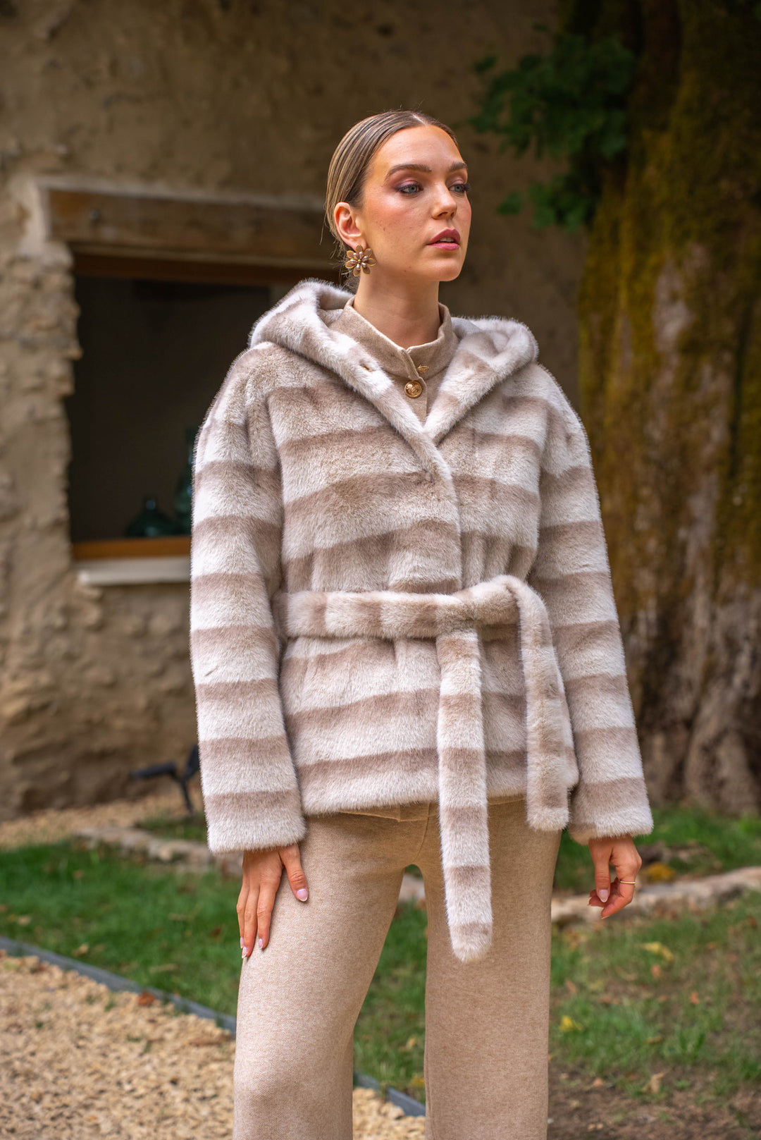 Manteau en fausse fourrure ceinturé Bonbon Manteaux