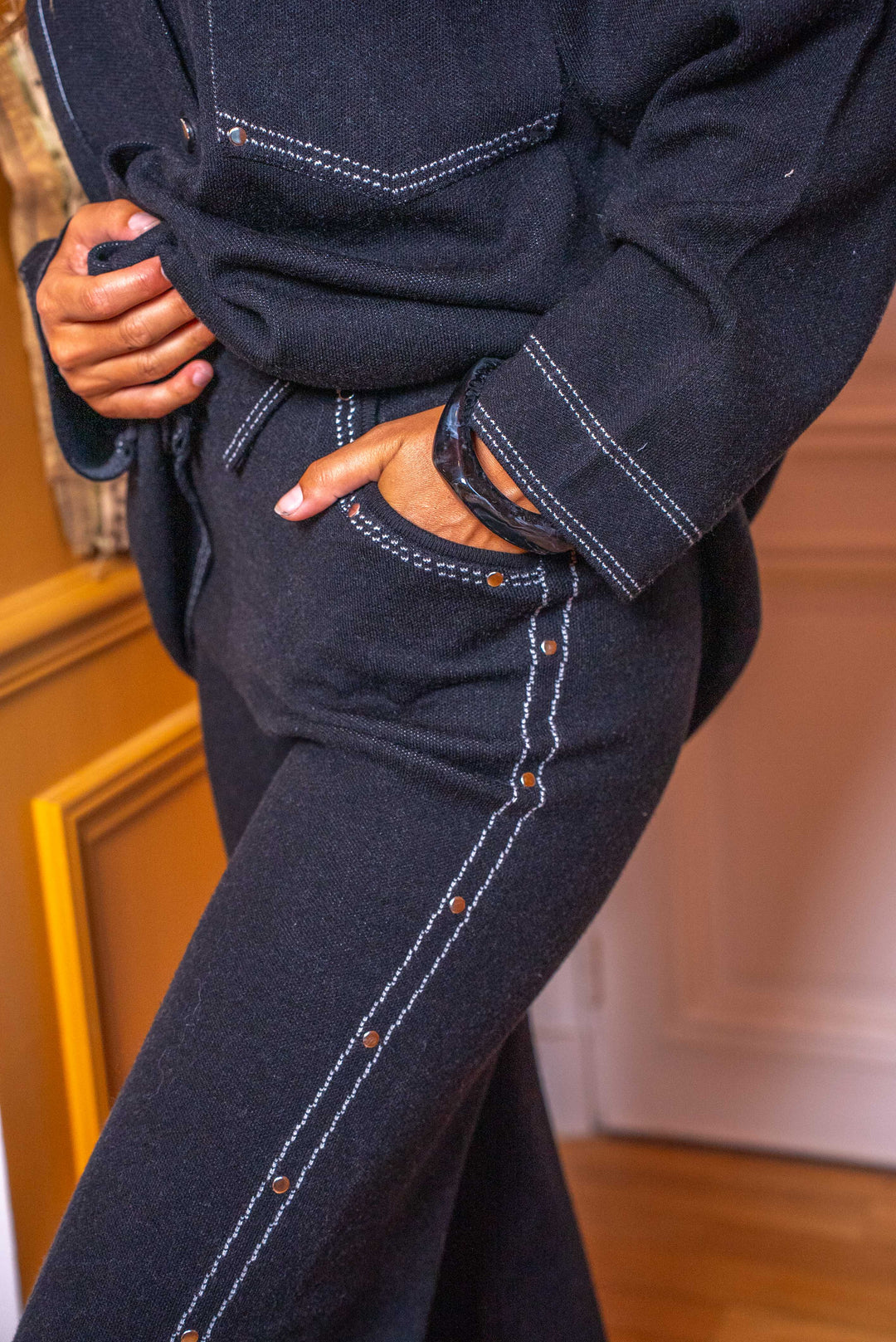 Pantalon flare à détails cloutés Ruth - Taille unique