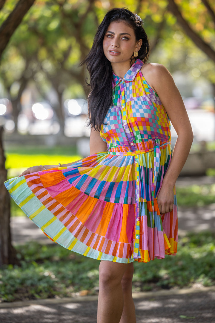 Robe Courte Sans Manches Col V Perou
