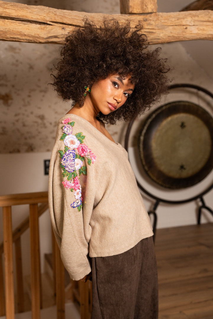 Pull col V broderies florales Rana Taille unique / Camel