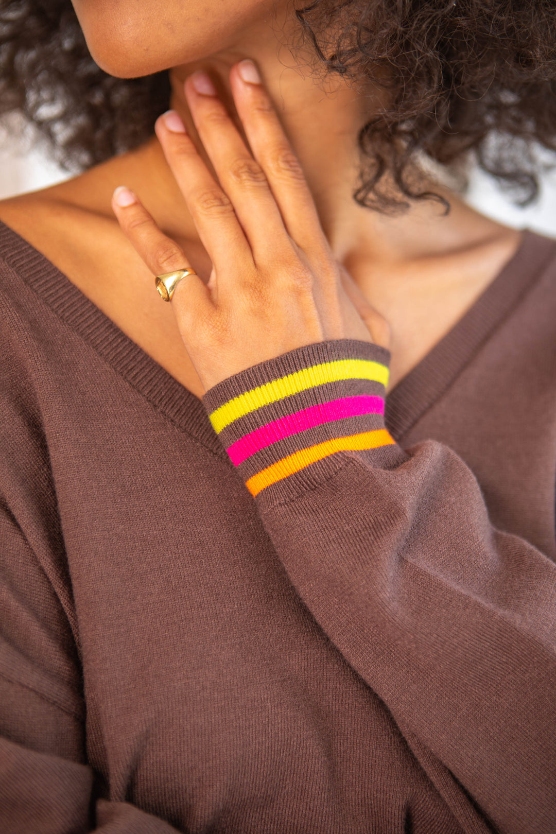 Pull col v éclairs Flash Taille unique / Choco pulls