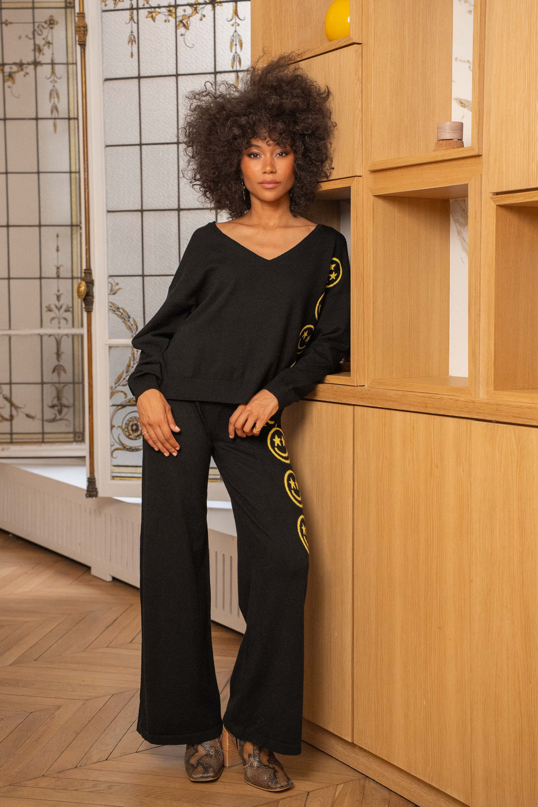 Pull col v smileys Joy Taille unique / Noir pulls