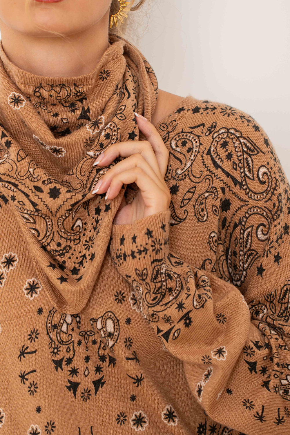 Pull en maille à motif bandana Kimo 26006 - Taille unique: