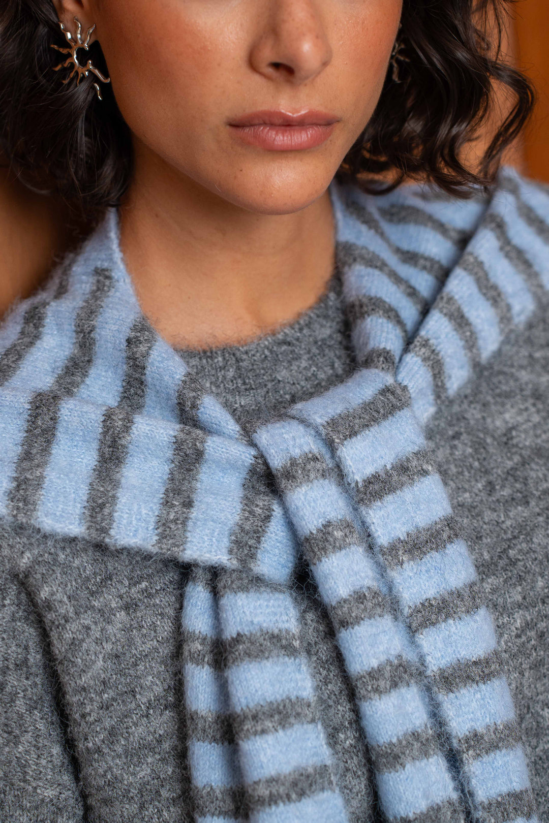 Pull en maille avec étole rayée assortie Ilona 2695