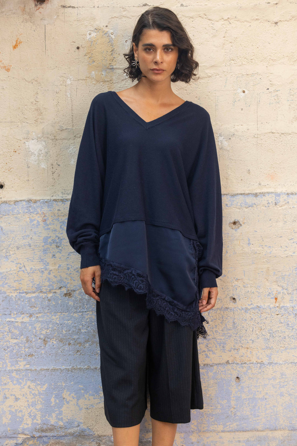 Pull en maille et voile de dentelle Odessa 26017 - Taille