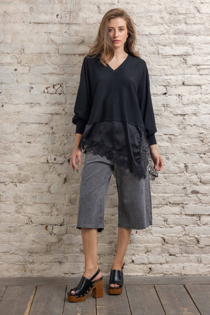 Pull en maille et voile de dentelle Odessa 26017 - Taille