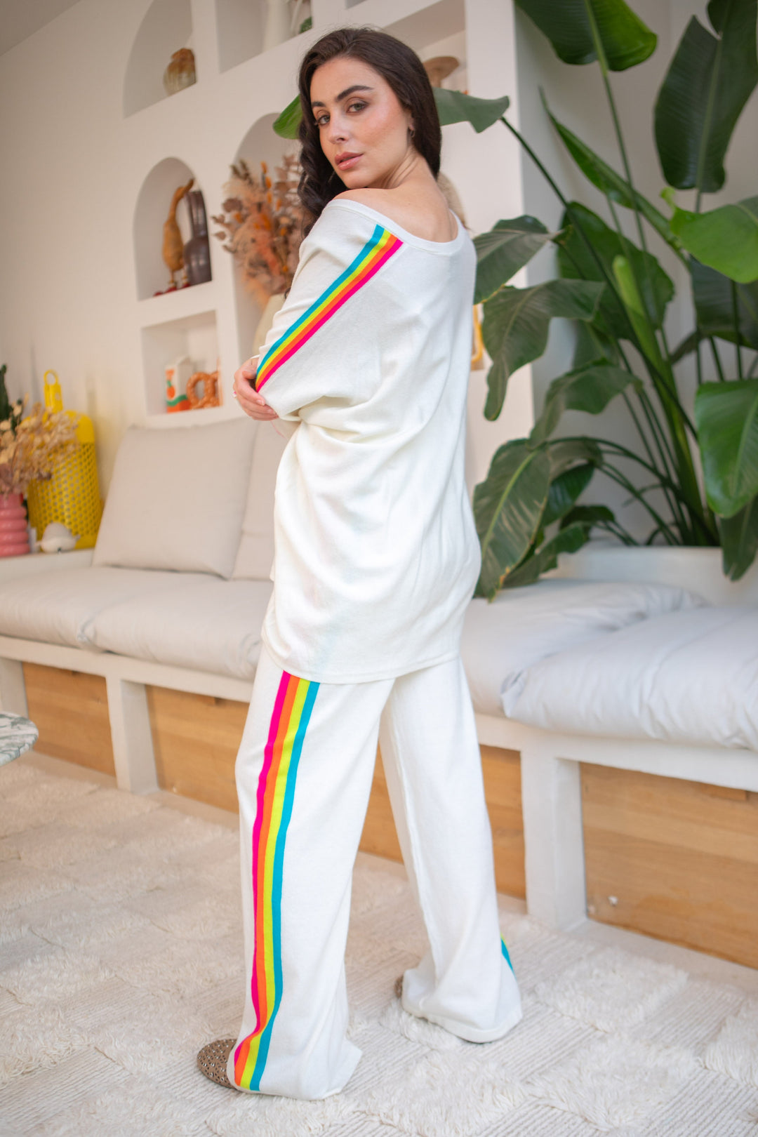 Pull oversize avec bandes arc en ciel Capucine Taille