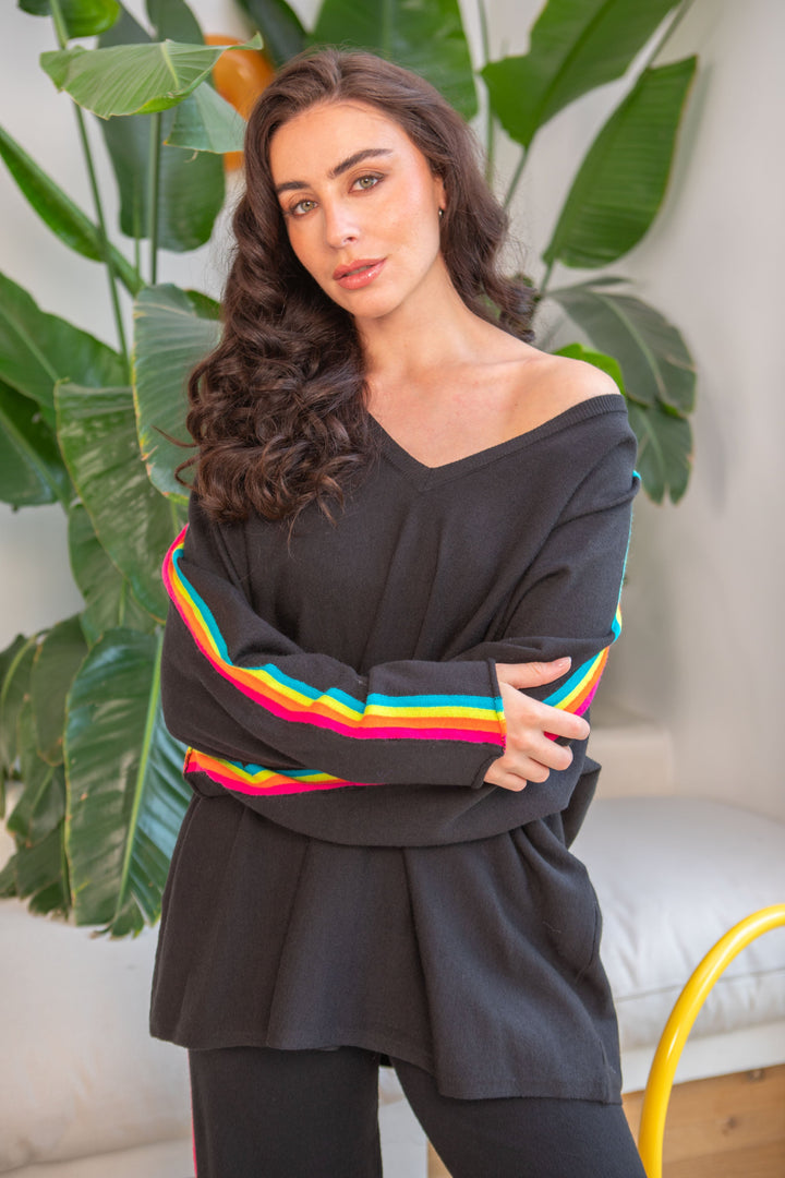 Pull oversize avec bandes arc en ciel Capucine Taille