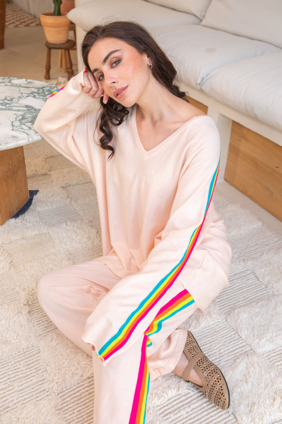 Pull oversize avec bandes arc en ciel Capucine Taille