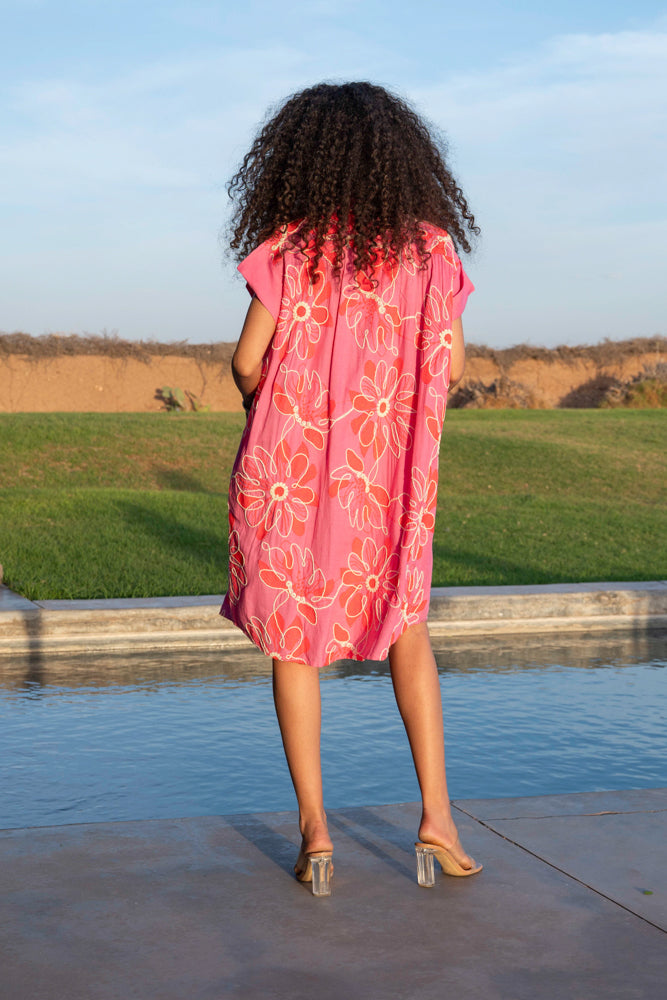 Robe chemise brodée fluide Bella - Taille unique: 36 au 42