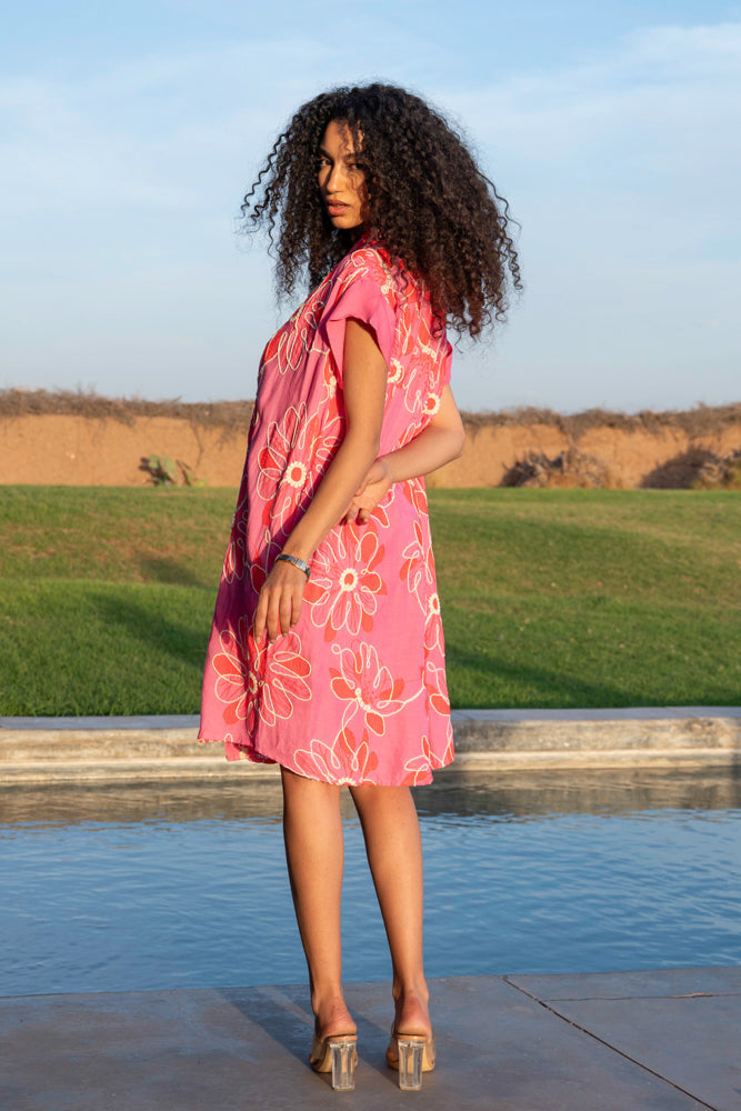Robe chemise brodée fluide Bella - Taille unique: 36 au 42
