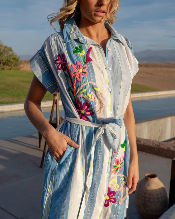 Robe Chemise Courte Brodée Saga - Taille unique: 36 au 48