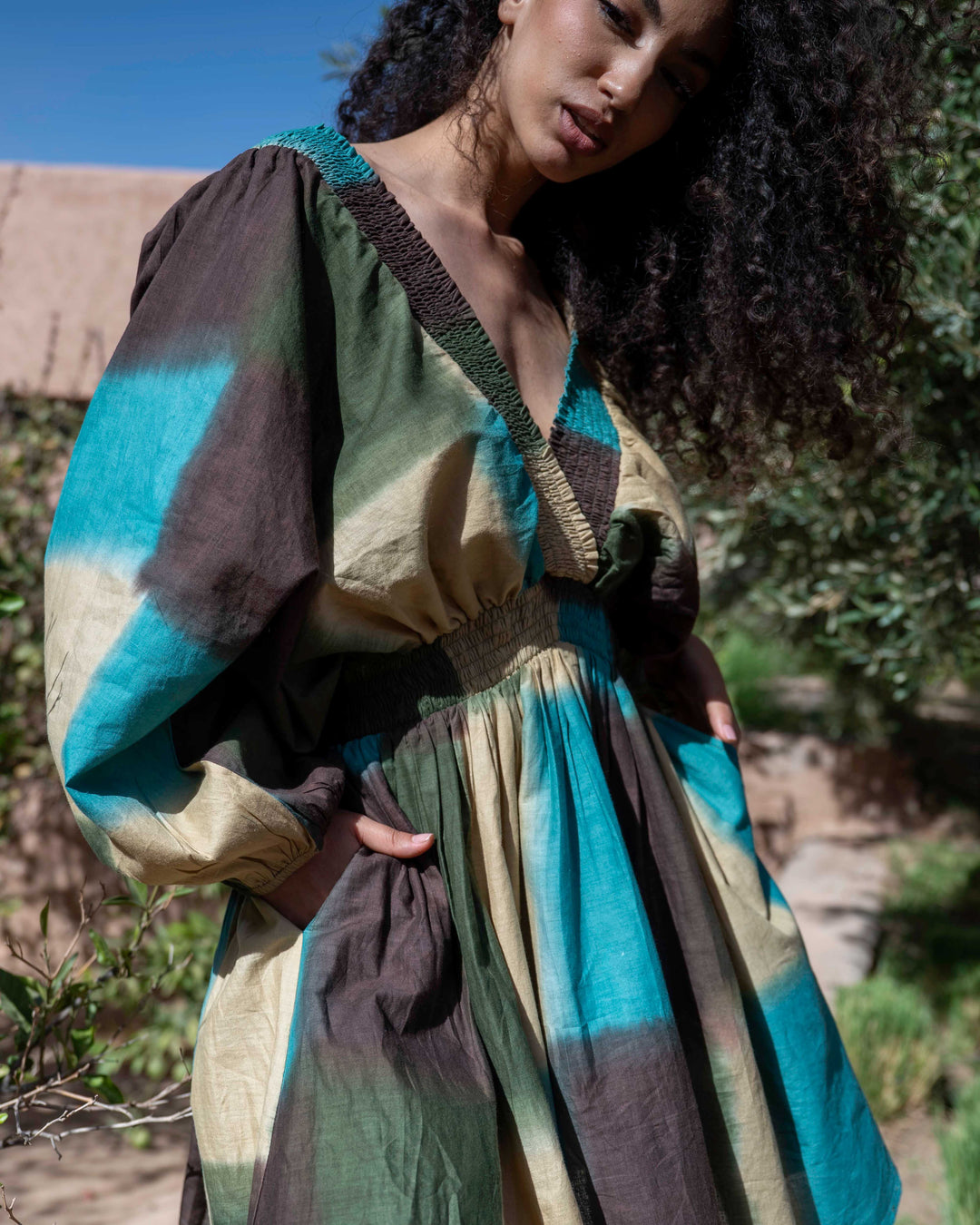 Robe Courte Col V Kanita - Taille unique: 36 au 42 / Kaki