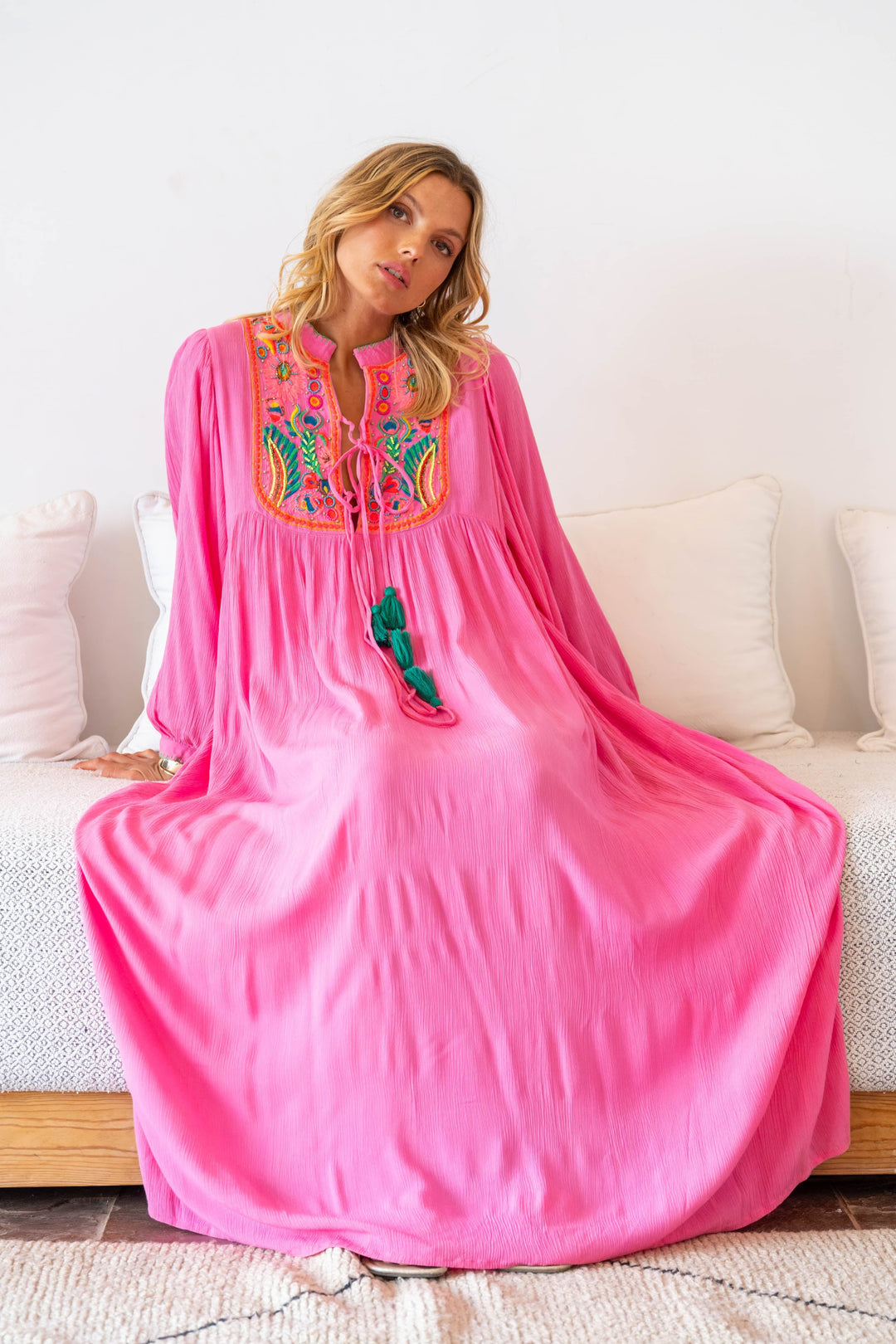 Robe Longue Brodée Bryana - Taille unique 36-42 / Rose