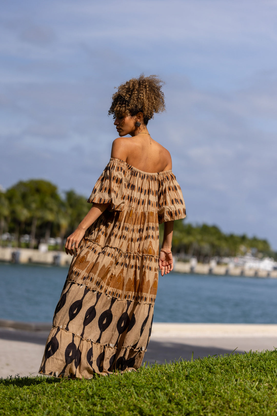 Robe Longue Encolure Bardot Riona - Taille unique 36-50