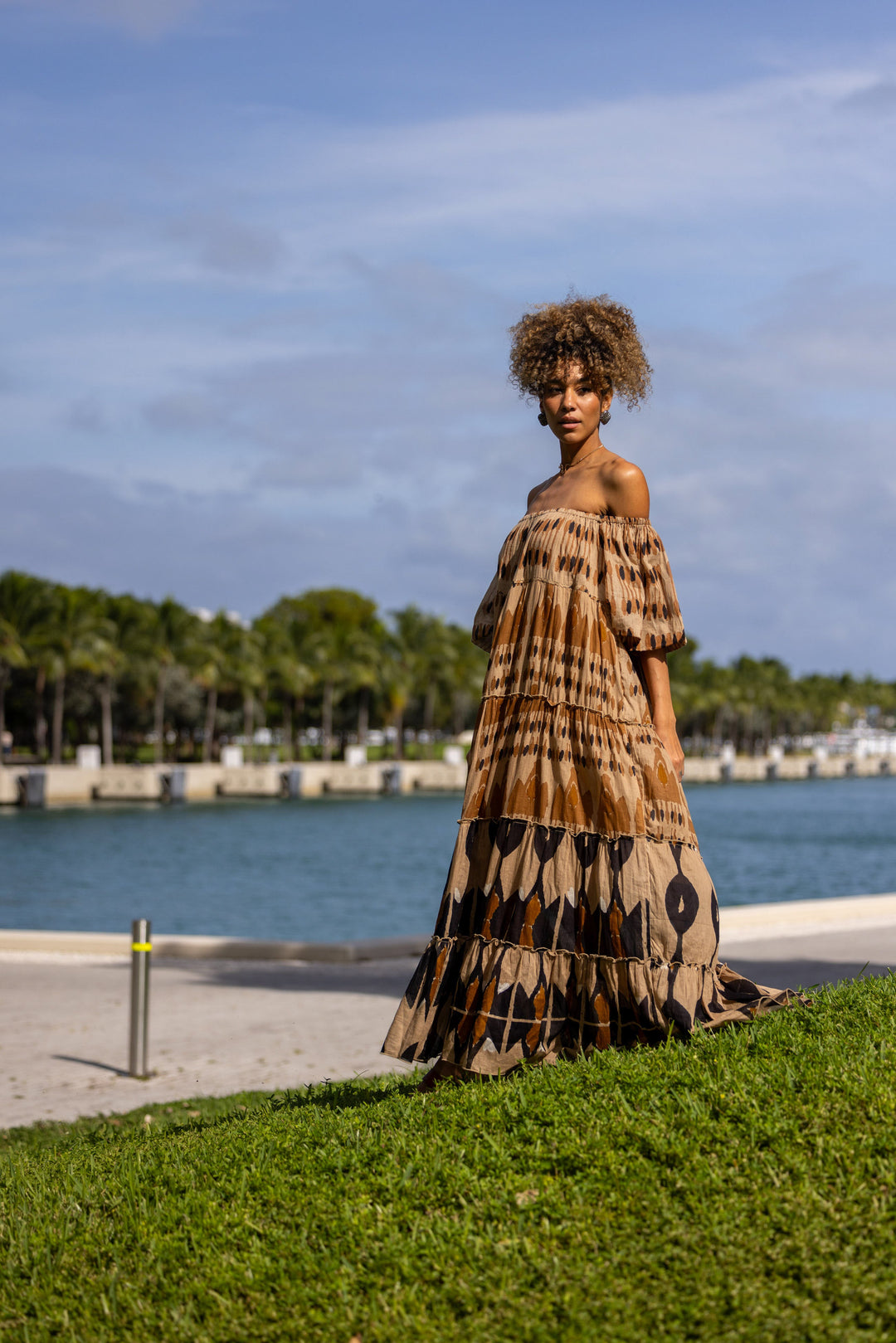 Robe Longue Encolure Bardot Riona - Taille unique 36-50