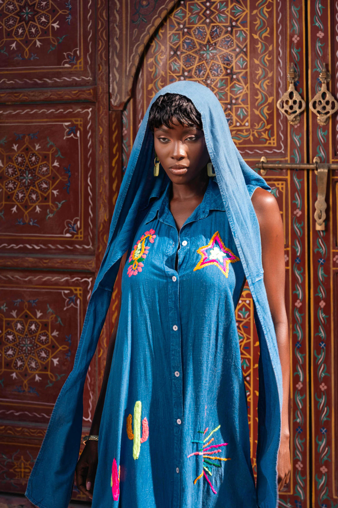 Robe Longue Sans Manches Brodée Sirene - Robes