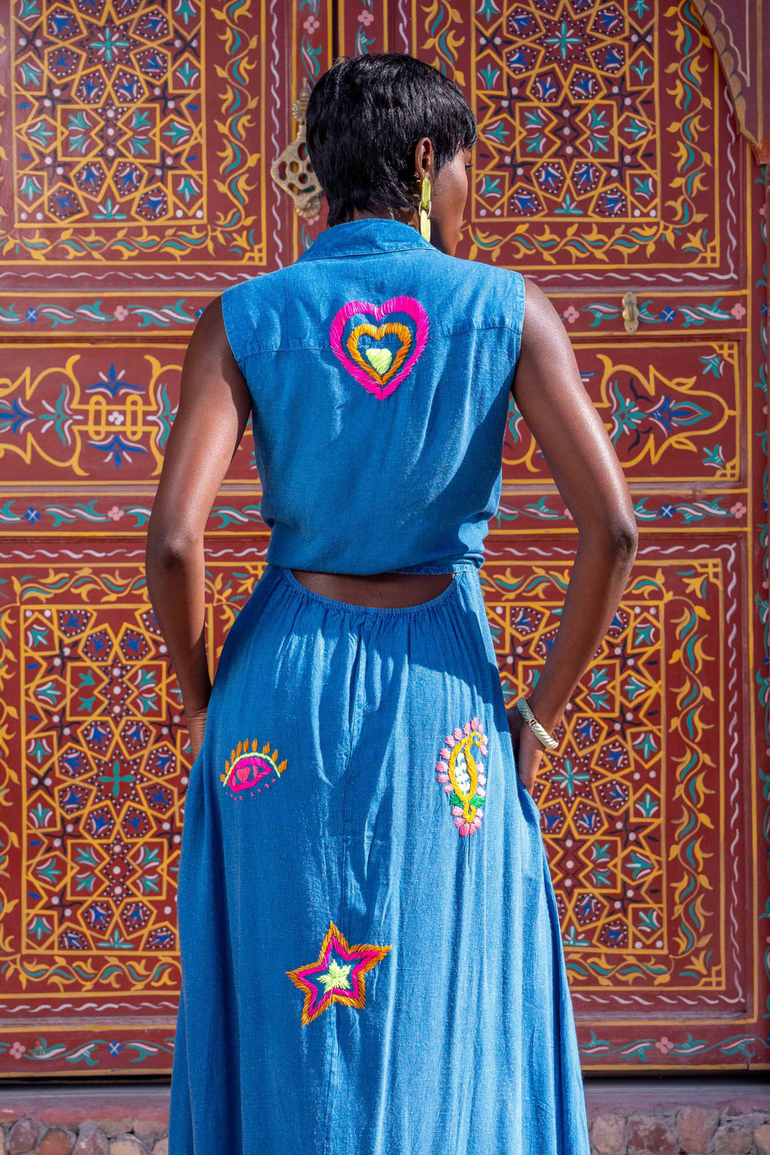 Robe Longue Sans Manches Brodée Sirene - Robes