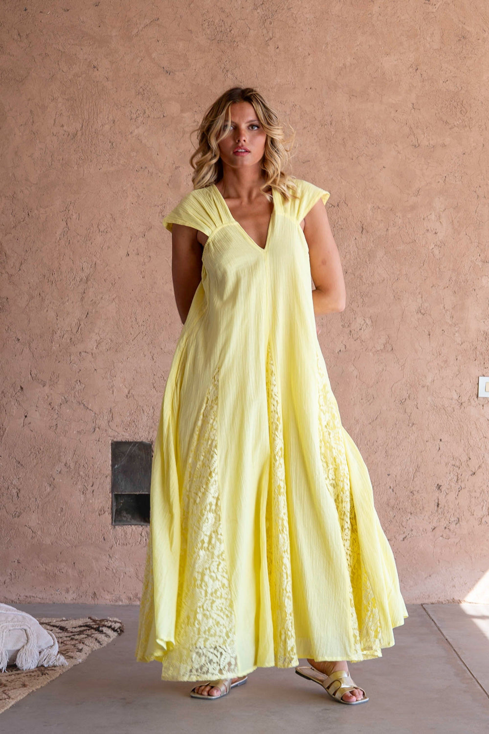 Robe Longue Sans Manches Col V Noumea - Robes