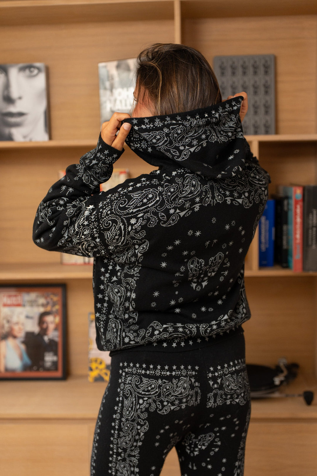 Sweat à capuche imprimé bandana Kimi Taille unique / Noir