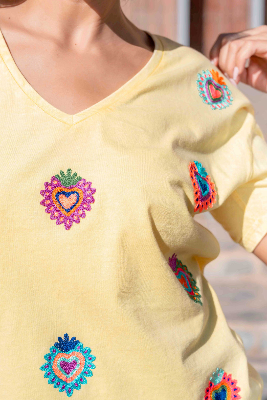 T-shirt brodé cœurs Mino - Taille unique: 36 au 42 / Jaune